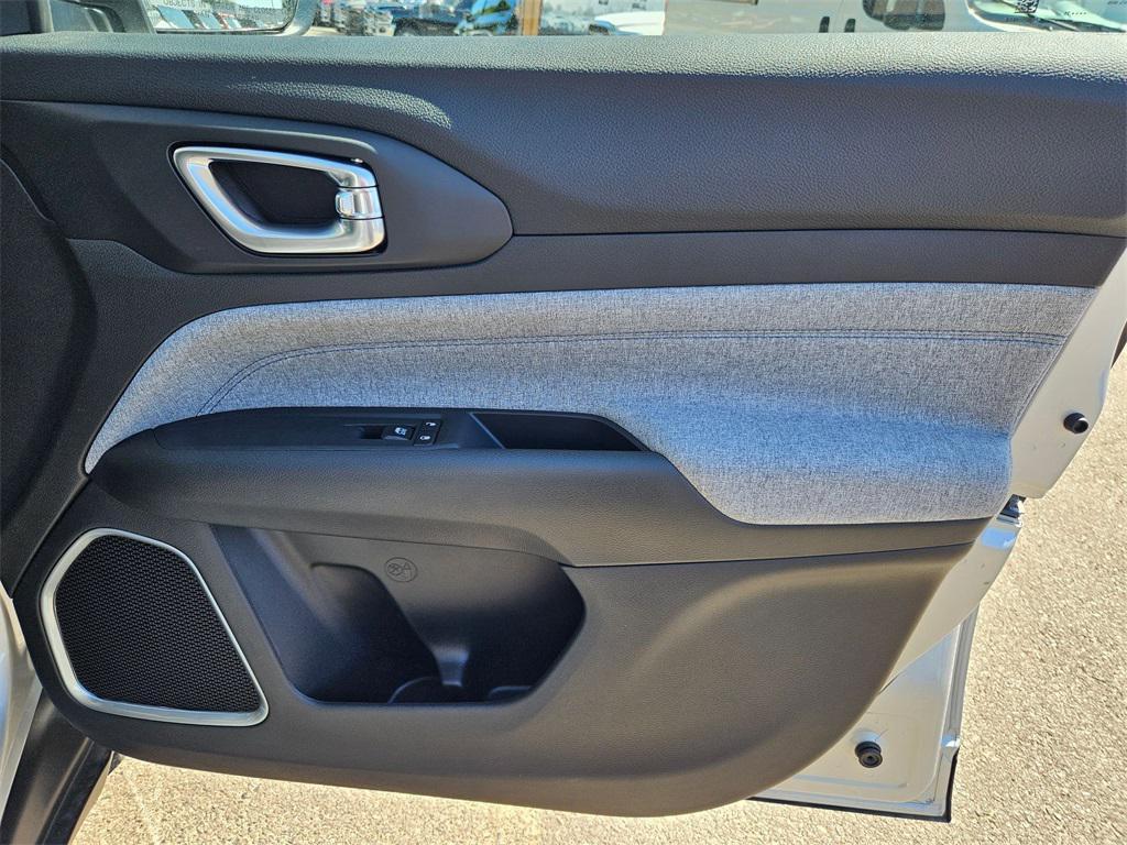 new 2025 Jeep Compass car, priced at $25,993