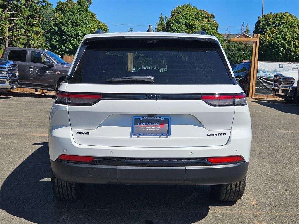 new 2025 Jeep Grand Cherokee car, priced at $47,743