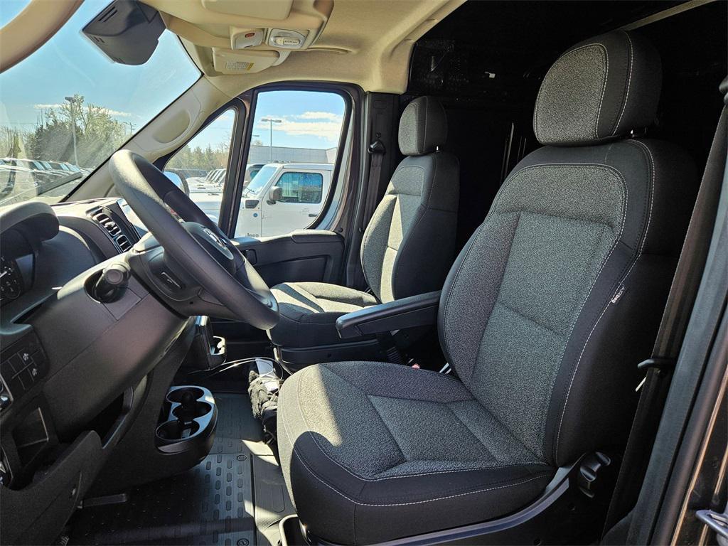 new 2025 Ram ProMaster 2500 car, priced at $44,493