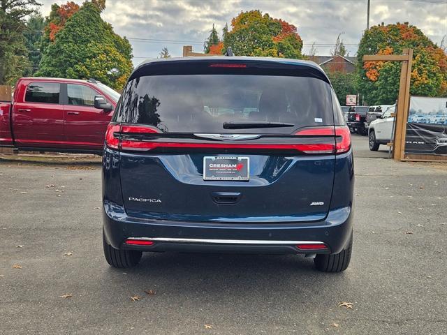 new 2024 Chrysler Pacifica car, priced at $40,493