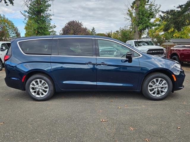 new 2024 Chrysler Pacifica car, priced at $40,493