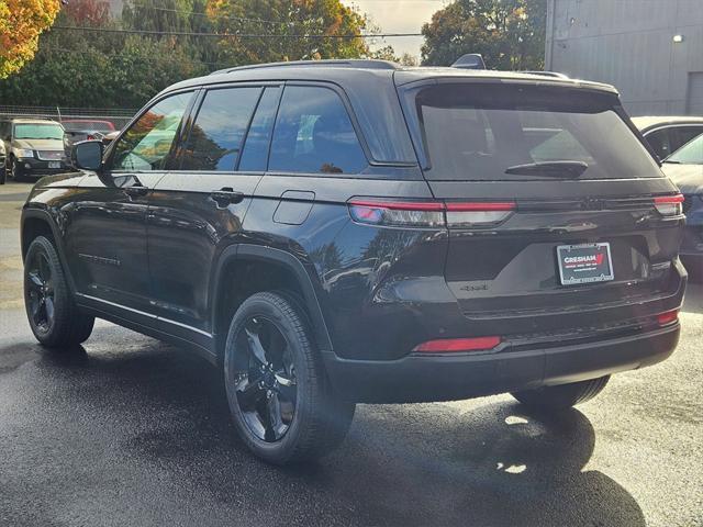 new 2025 Jeep Grand Cherokee car, priced at $47,993