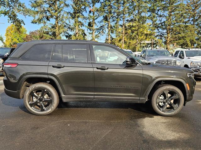 new 2025 Jeep Grand Cherokee car, priced at $47,993