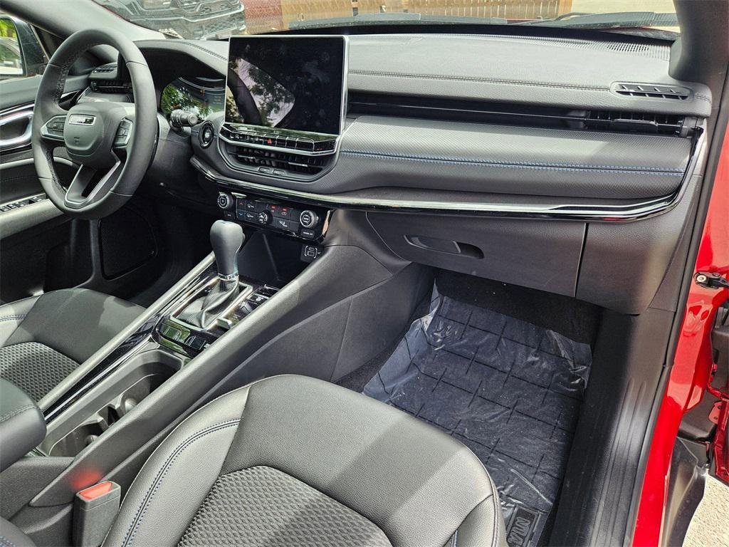 new 2025 Jeep Compass car, priced at $27,993