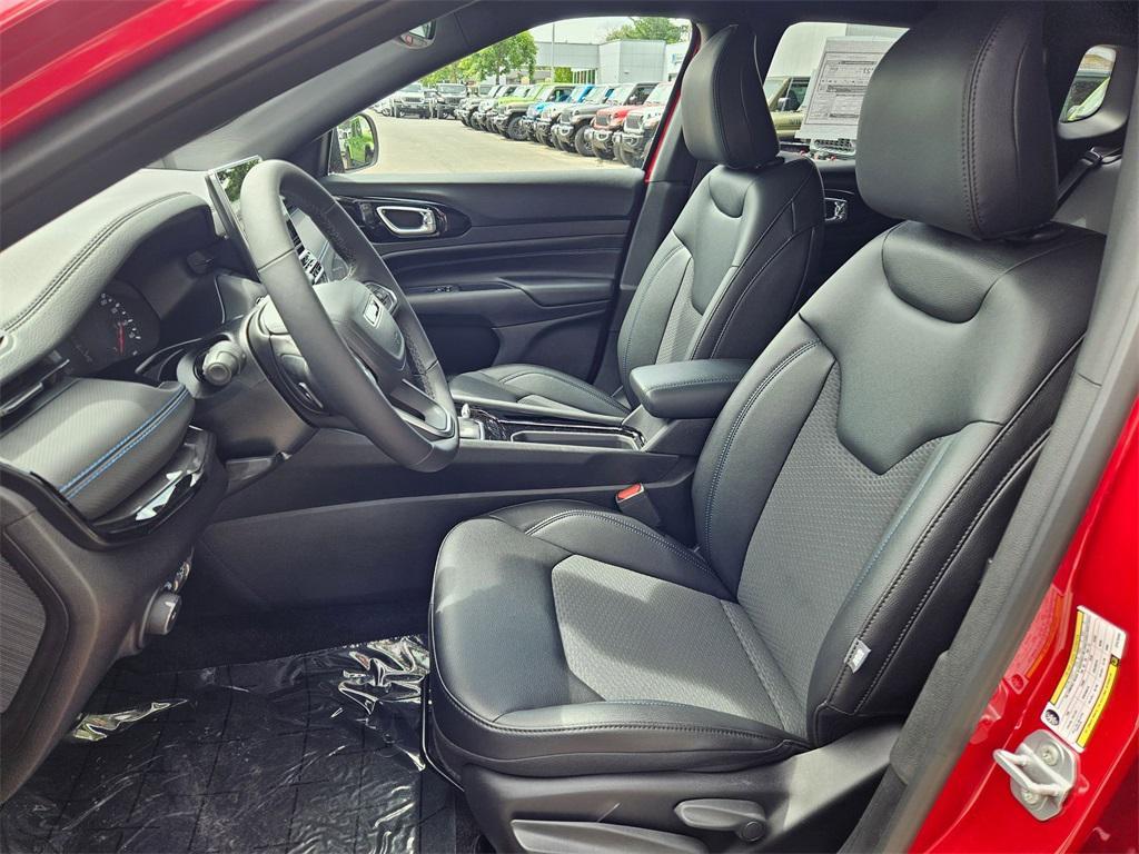 new 2025 Jeep Compass car, priced at $27,993
