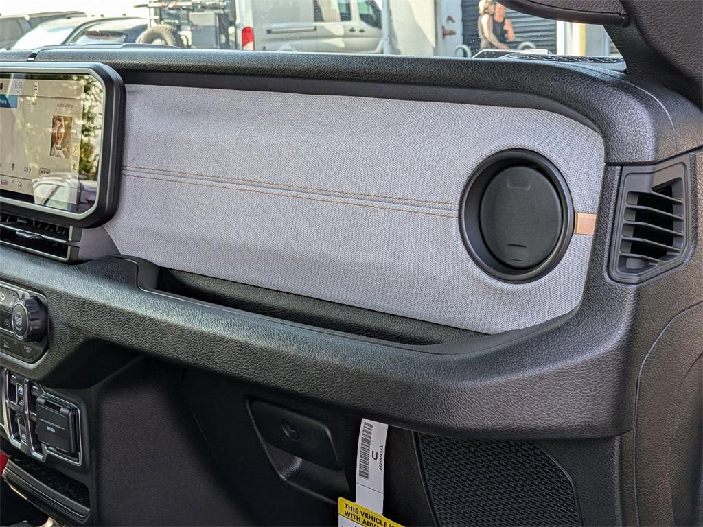 new 2025 Jeep Wrangler car, priced at $35,249