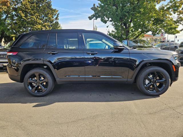 new 2024 Jeep Grand Cherokee car, priced at $48,455