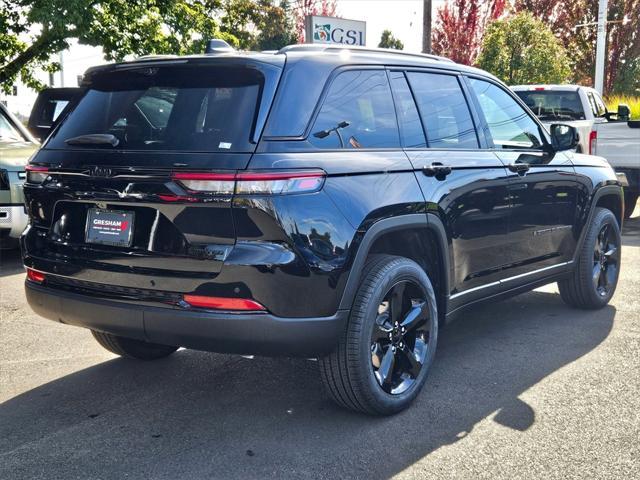 new 2024 Jeep Grand Cherokee car, priced at $48,455