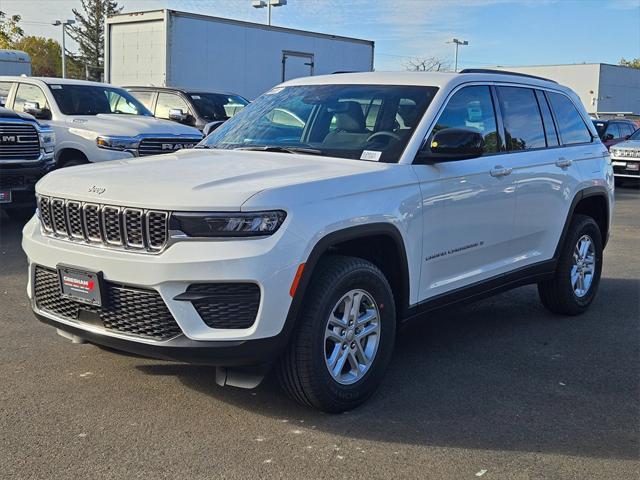 new 2025 Jeep Grand Cherokee car, priced at $36,493