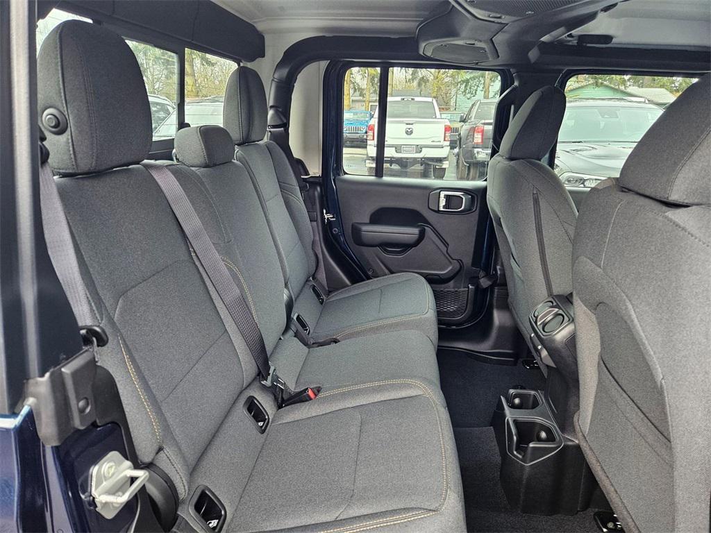 new 2025 Jeep Gladiator car, priced at $37,743