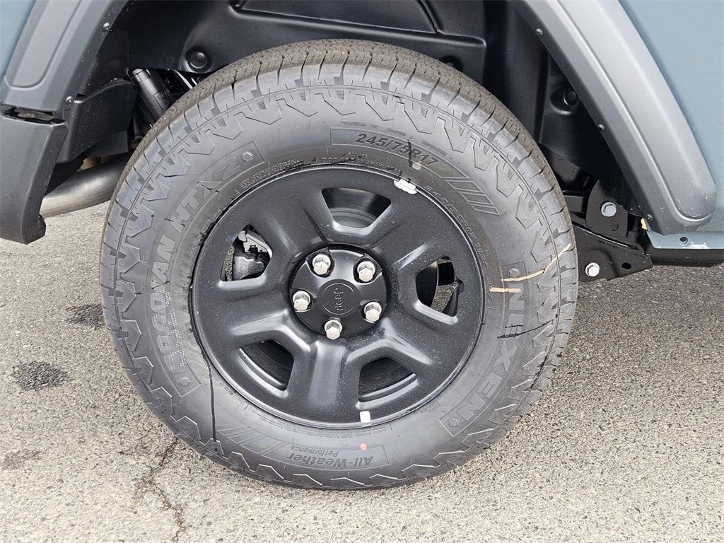 new 2025 Jeep Wrangler car, priced at $32,993