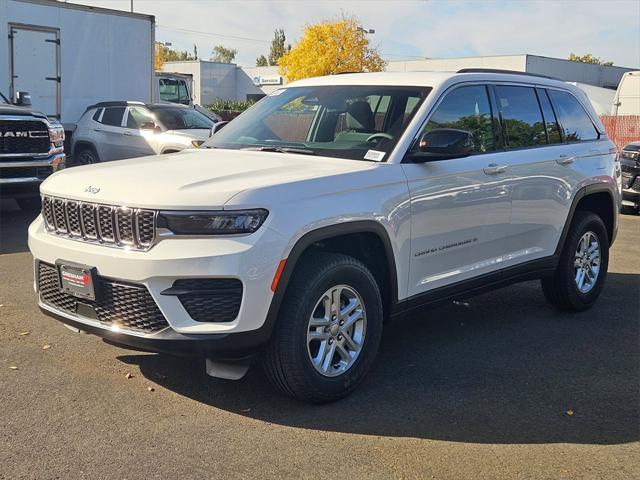 new 2025 Jeep Grand Cherokee car, priced at $36,993