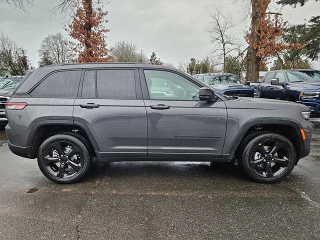 new 2025 Jeep Grand Cherokee car, priced at $40,993