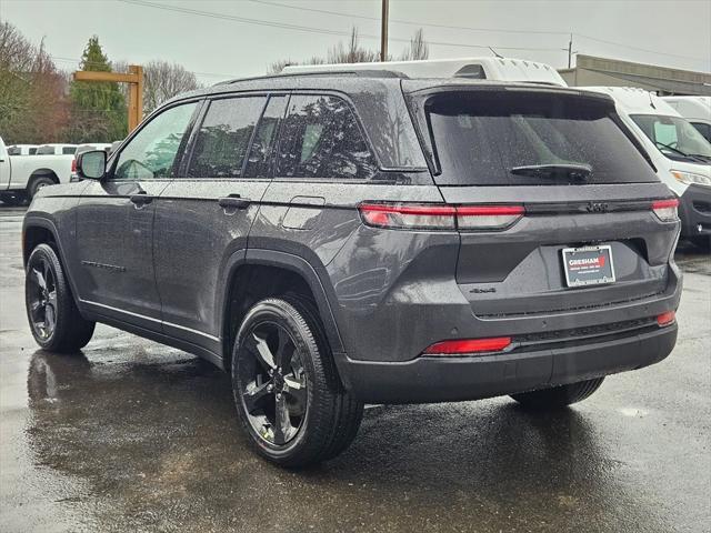 new 2025 Jeep Grand Cherokee car, priced at $40,993