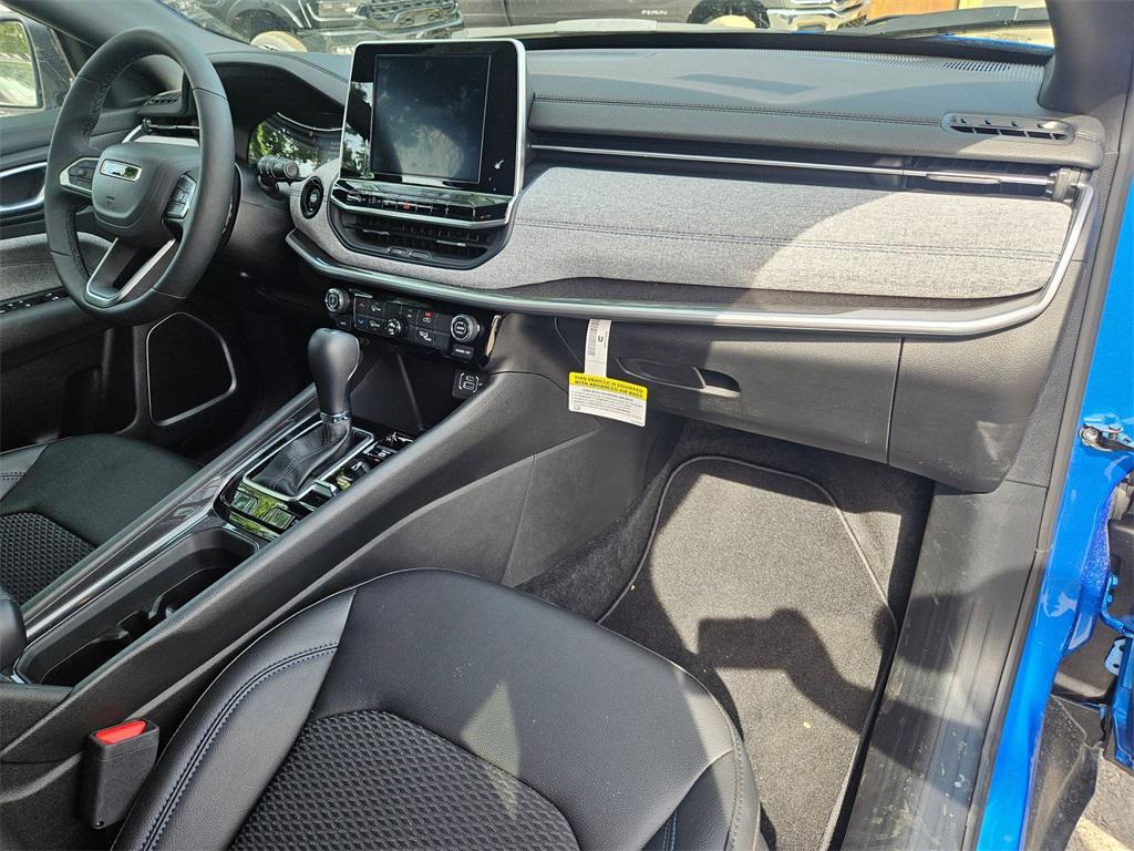 new 2025 Jeep Compass car, priced at $24,993