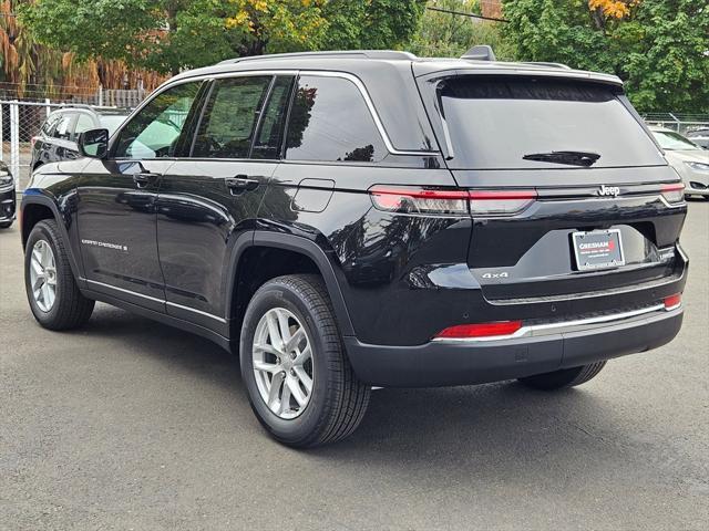 new 2025 Jeep Grand Cherokee car, priced at $39,993