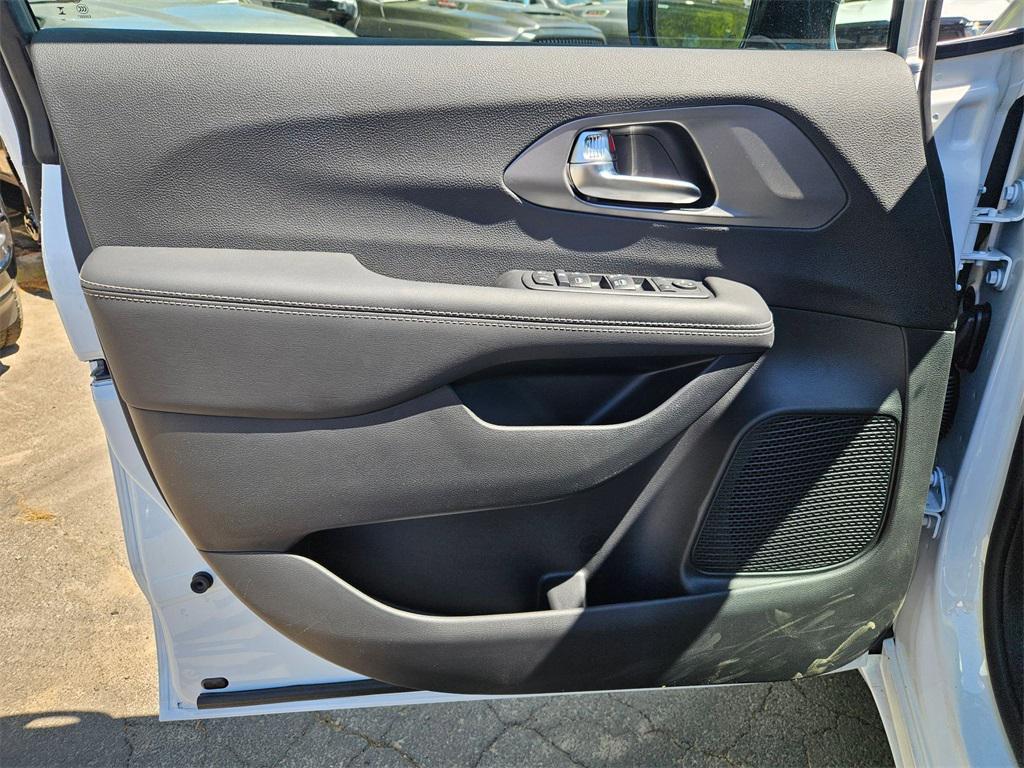 new 2025 Chrysler Voyager car, priced at $36,493