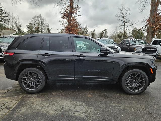 new 2025 Jeep Grand Cherokee car