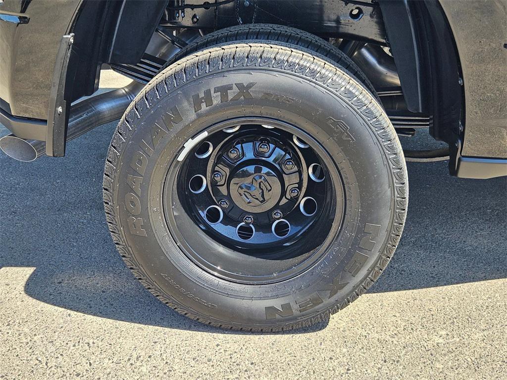 new 2025 Ram 3500 car, priced at $77,993