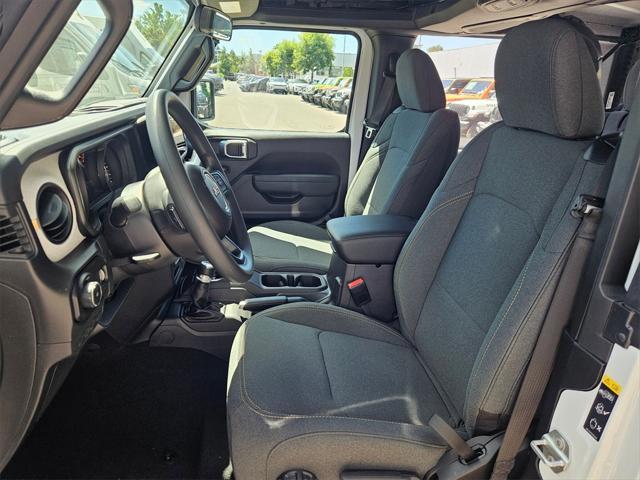 new 2025 Jeep Wrangler car, priced at $31,955