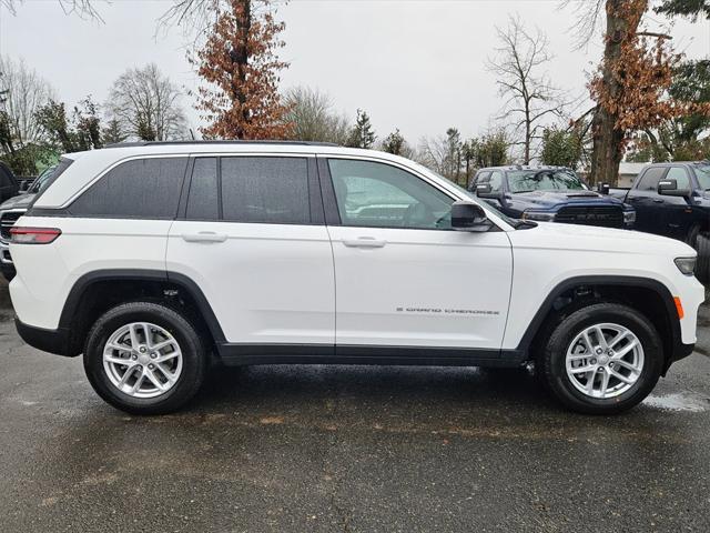 new 2025 Jeep Grand Cherokee car, priced at $37,493