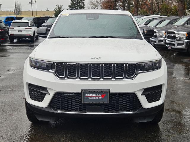 new 2025 Jeep Grand Cherokee car, priced at $37,493