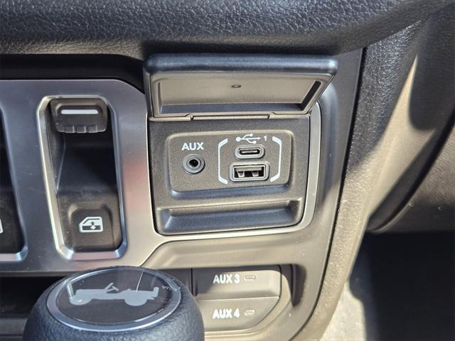 new 2025 Jeep Wrangler car, priced at $32,493