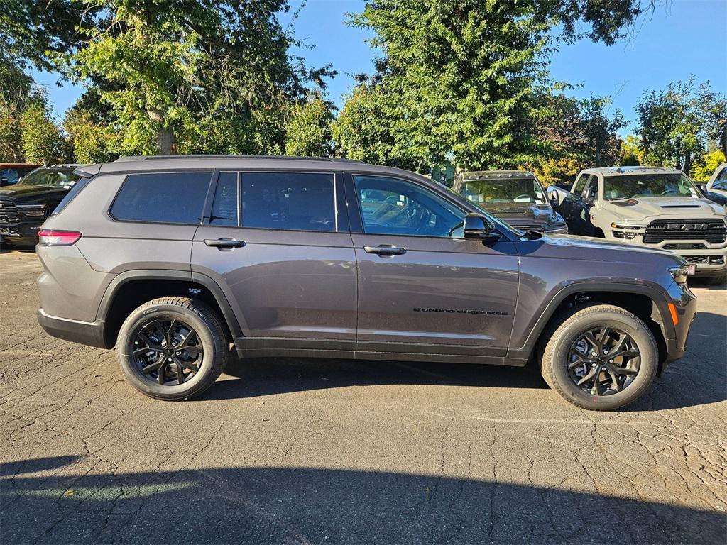 new 2025 Jeep Grand Cherokee L car, priced at $41,493