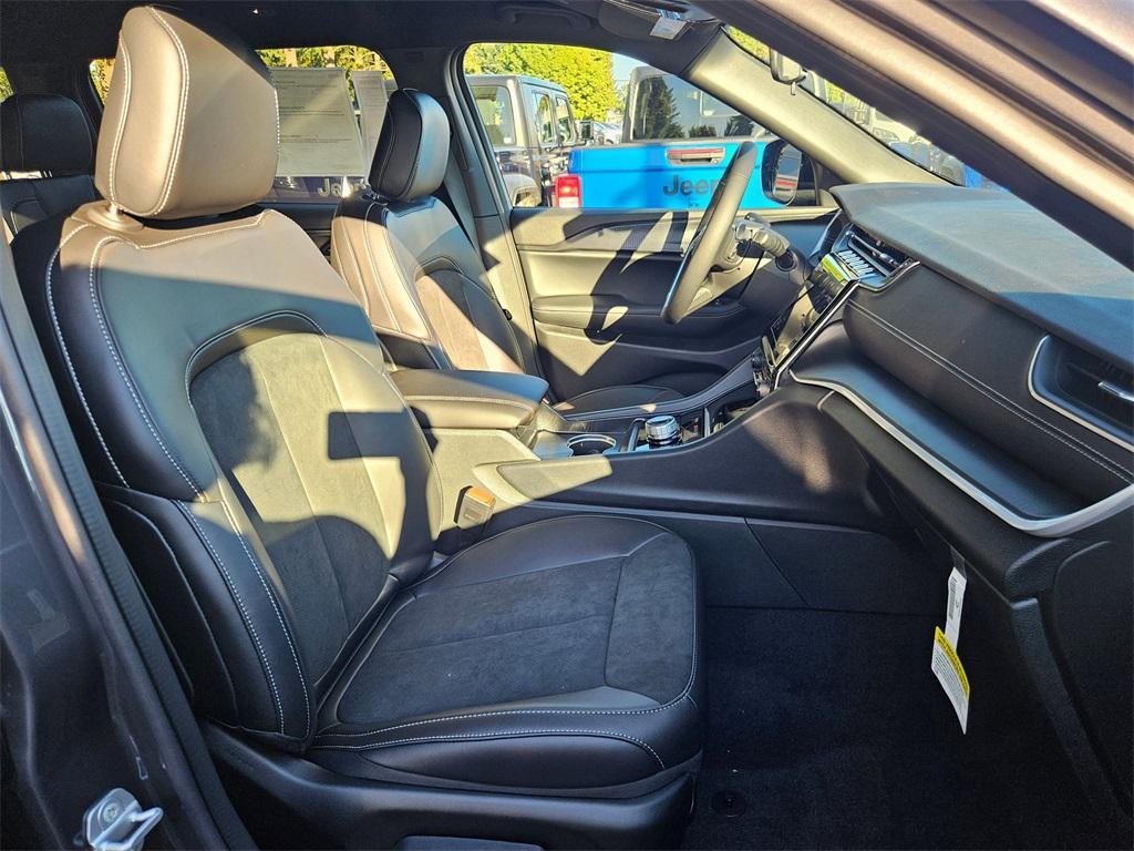 new 2025 Jeep Grand Cherokee L car, priced at $41,493