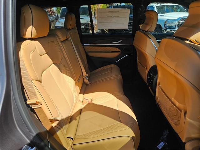 new 2025 Jeep Grand Cherokee car, priced at $59,493