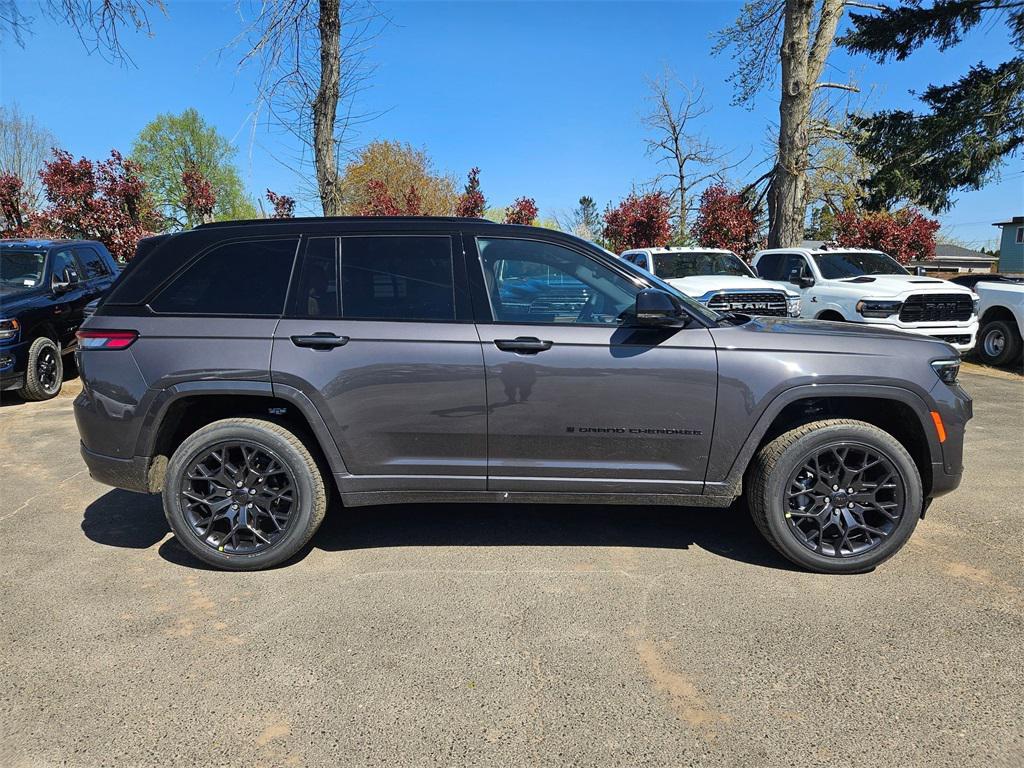 new 2025 Jeep Grand Cherokee car, priced at $57,993