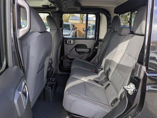 new 2025 Jeep Gladiator car, priced at $39,493
