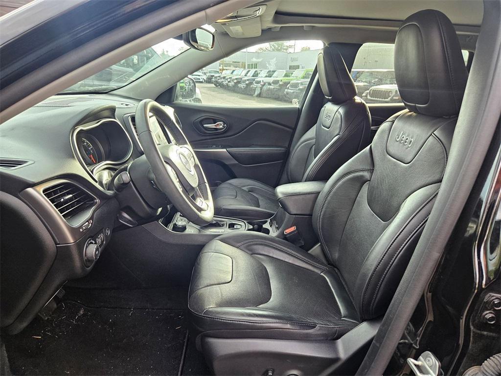 used 2021 Jeep Cherokee car, priced at $22,993