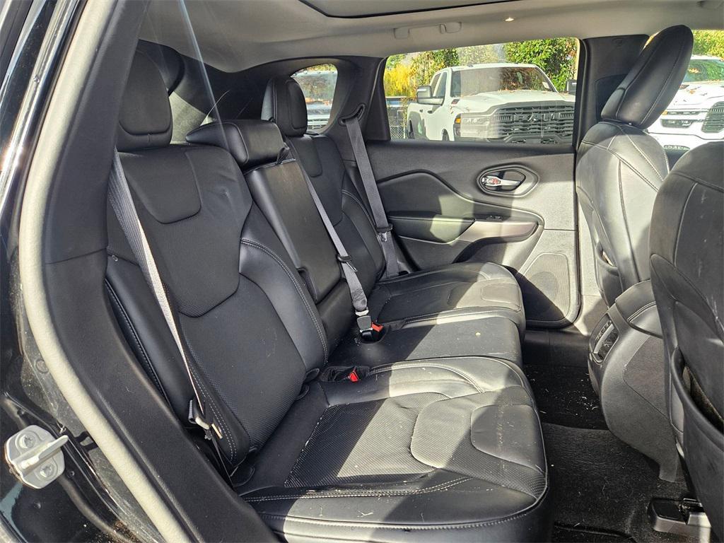 used 2021 Jeep Cherokee car, priced at $22,993