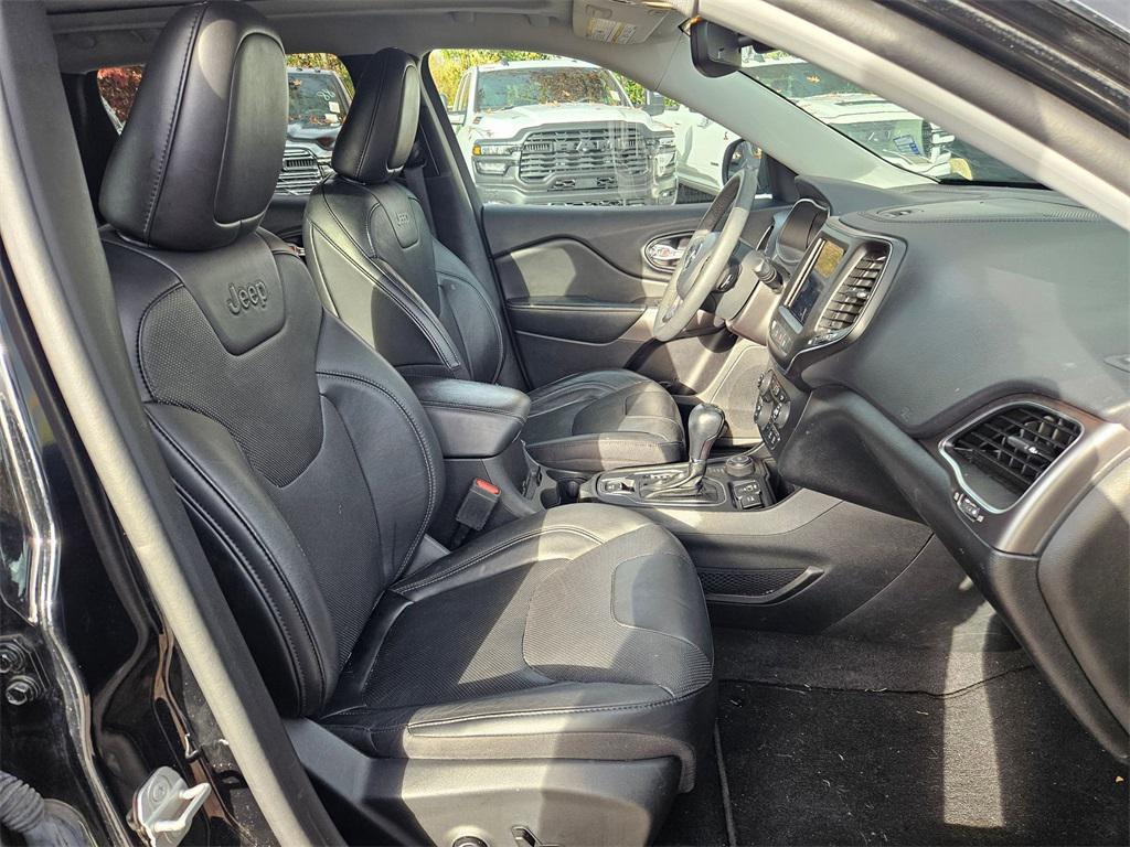 used 2021 Jeep Cherokee car, priced at $22,993