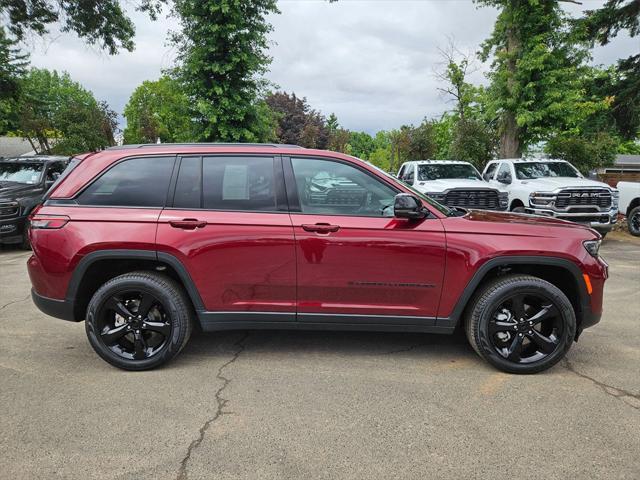 used 2024 Jeep Grand Cherokee car, priced at $40,993