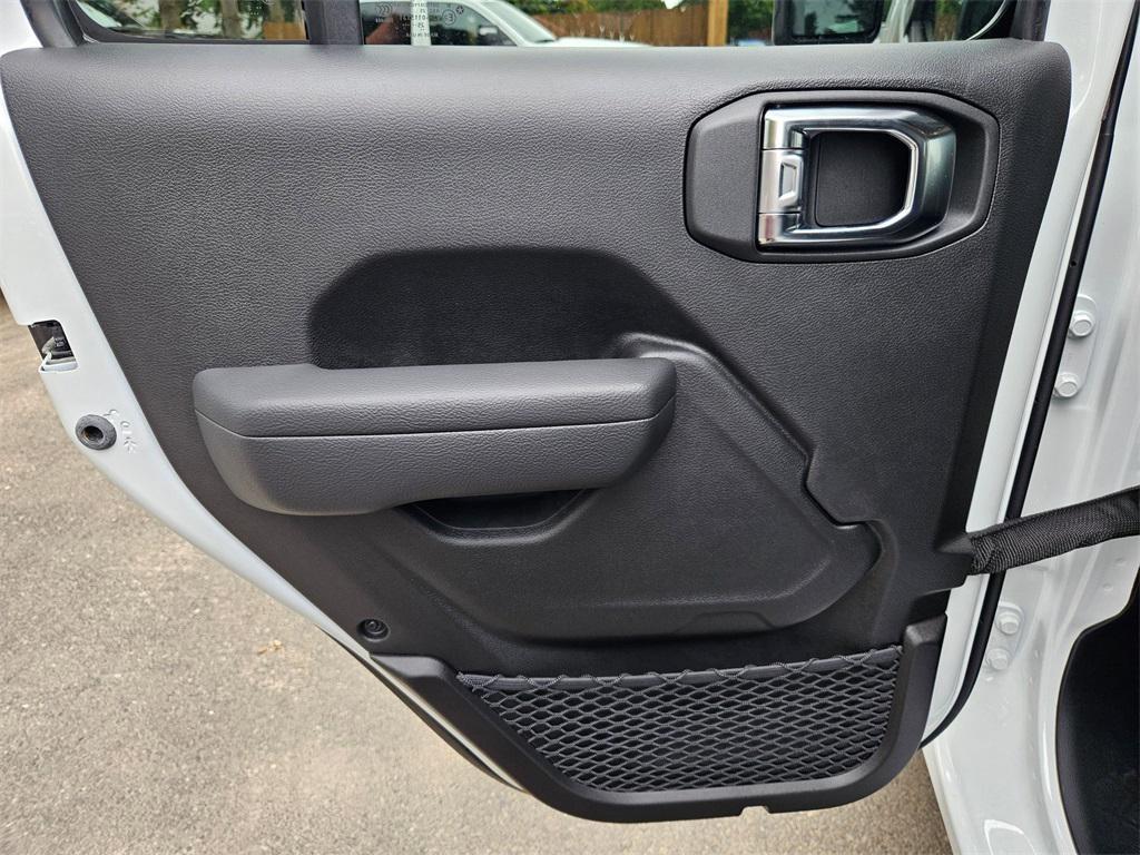 new 2025 Jeep Wrangler car, priced at $35,249