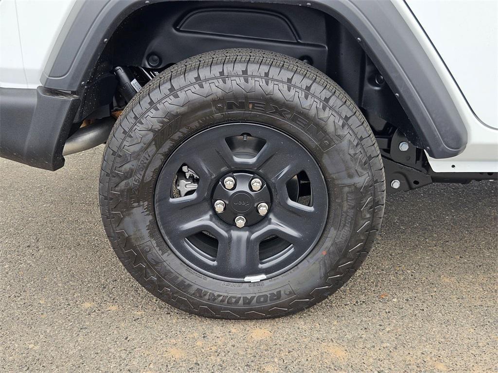 new 2025 Jeep Wrangler car, priced at $35,249
