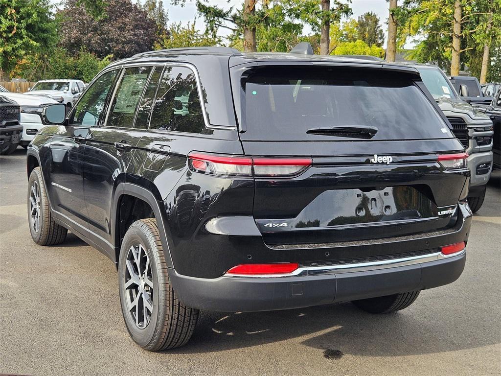 new 2025 Jeep Grand Cherokee car, priced at $39,243