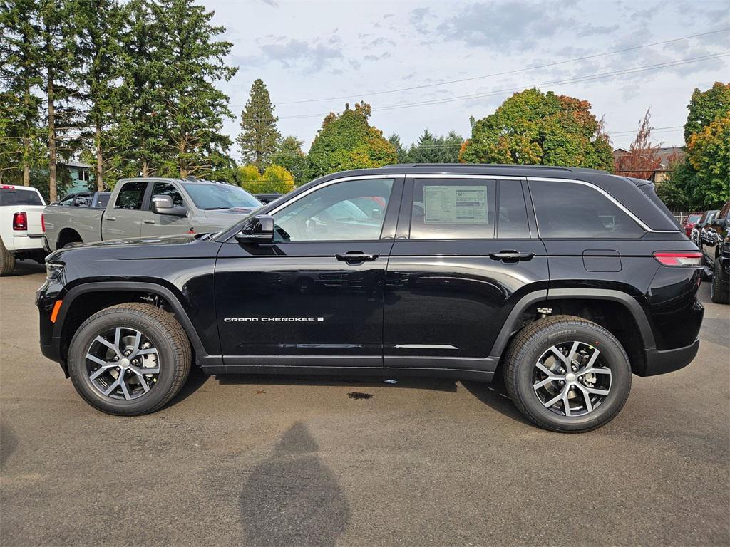 new 2025 Jeep Grand Cherokee car, priced at $39,243