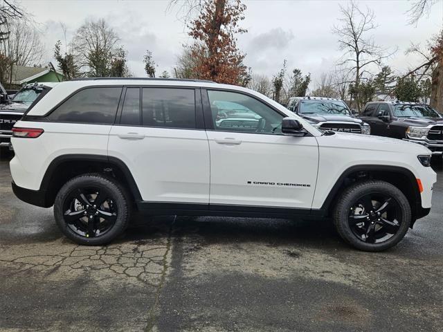 new 2025 Jeep Grand Cherokee car, priced at $42,493