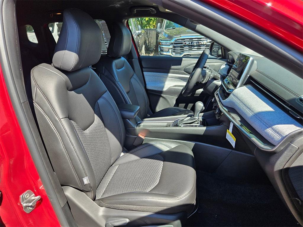 new 2025 Jeep Compass car, priced at $25,993