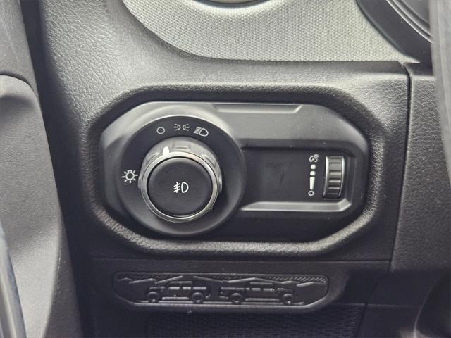 new 2025 Jeep Wrangler car, priced at $31,298