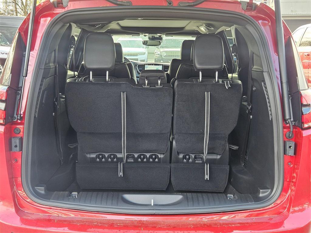 new 2026 Chrysler Pacifica car, priced at $43,993