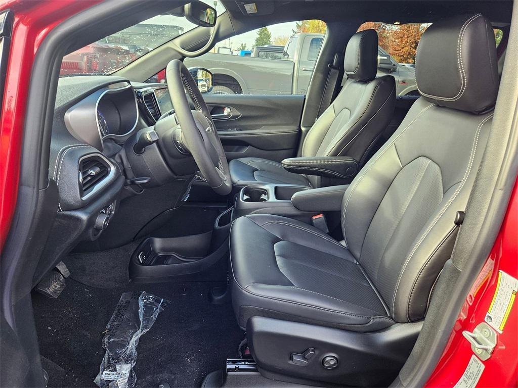 new 2026 Chrysler Pacifica car, priced at $43,993