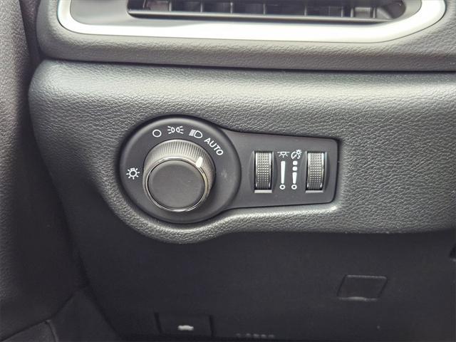 new 2025 Chrysler Voyager car, priced at $37,116