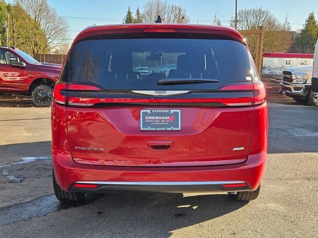 new 2025 Chrysler Pacifica car, priced at $41,993