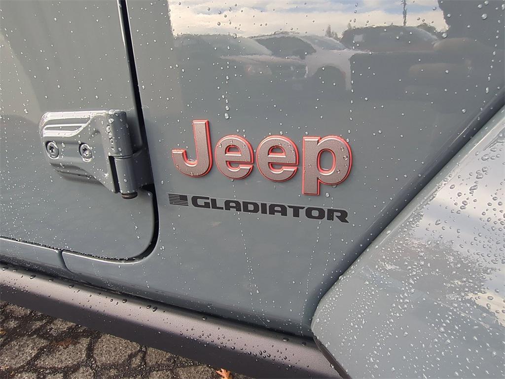 new 2025 Jeep Gladiator car, priced at $50,993