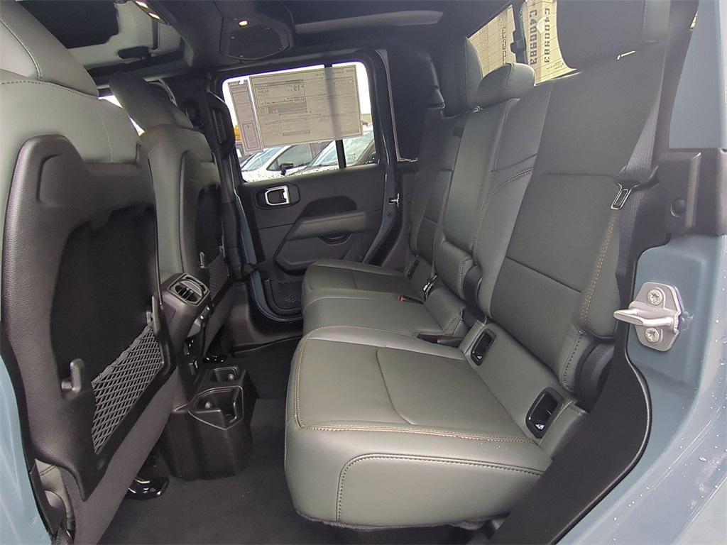 new 2025 Jeep Gladiator car, priced at $50,993