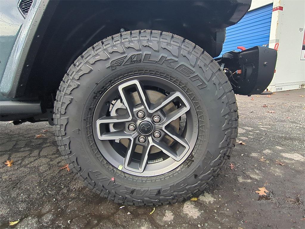 new 2025 Jeep Gladiator car, priced at $50,993